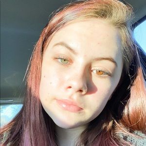 Meet your Posher, Iris